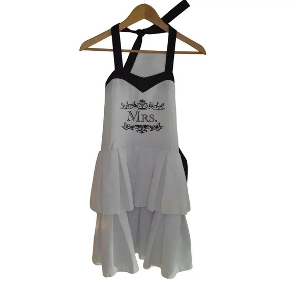 Chic White & Black "Mrs." Apron With Layered Skirt Design - Stylish Kitchen Appa - Picture 2 of 2